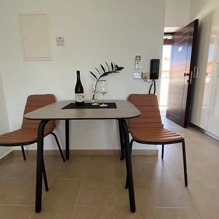Papho'S Mare Apts Paphos Eksteriør bilde