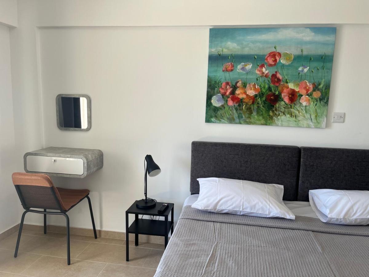 Papho'S Mare Apts Paphos Eksteriør bilde