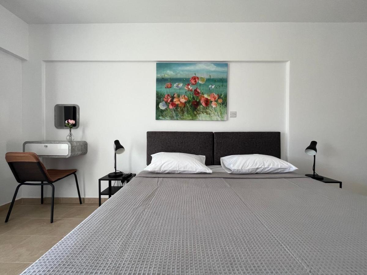Papho'S Mare Apts Paphos Eksteriør bilde